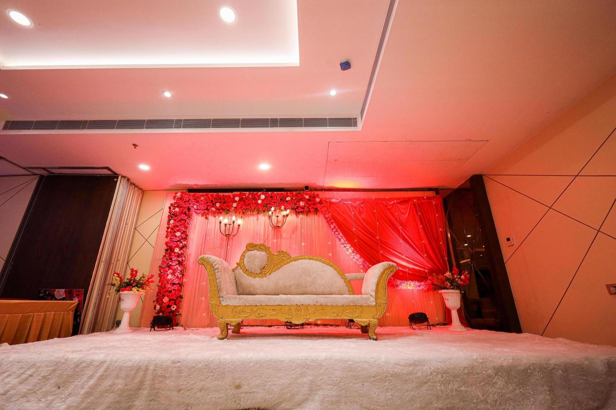 Hotel The Royal Legacy Lucknow Exterior foto